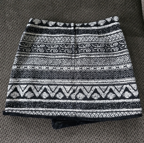 H&M Wrap Skirt Women Sz 8 Black White Paisley Fringe Short Tweed New - Picture 12 of 16